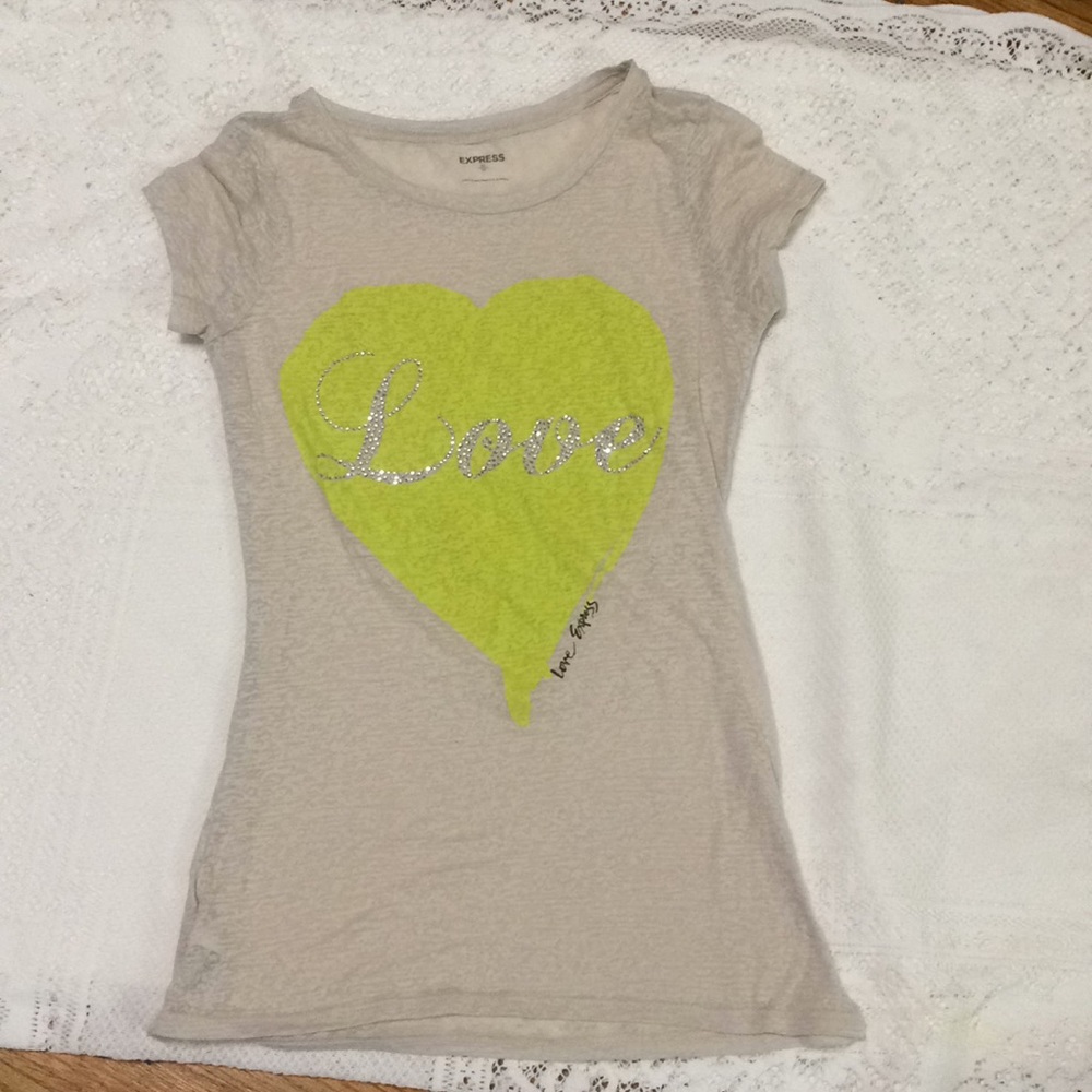 Express Tee Size Xsmall.